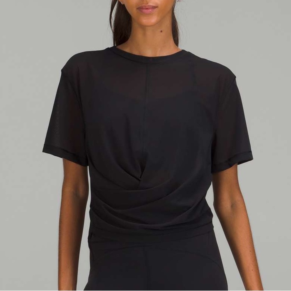 Lululemon Lightweight Mesh Reversible Yoga T-Shirt - Black - Sz 12 - GUC